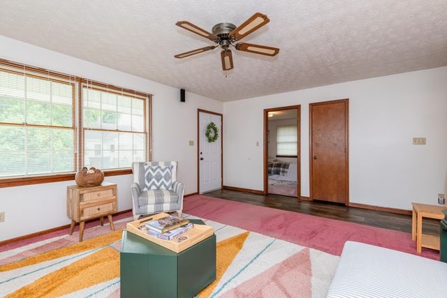 20 W Walnut Street 20 W Walnut Street, Phillipsburg, OH 45354