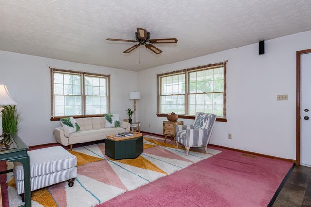 20 W Walnut Street 20 W Walnut Street, Phillipsburg, OH 45354