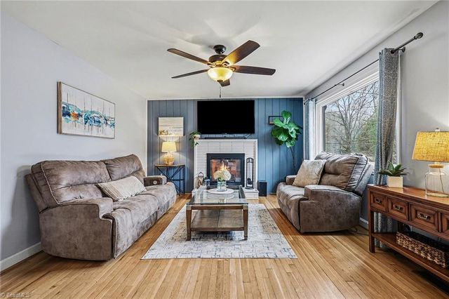 317 Burkewood Drive, Winston-salem, NC 27104