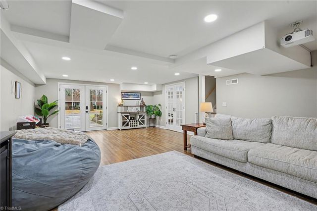 317 Burkewood Drive, Winston-salem, NC 27104