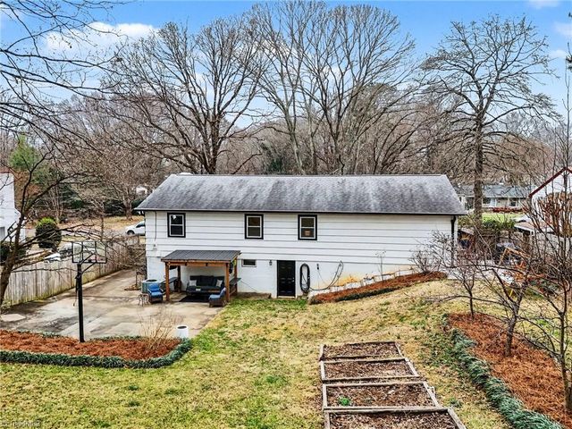 317 Burkewood Drive, Winston-salem, NC 27104