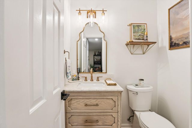 2107 MARLBORO DR, Alexandria, VA 22304