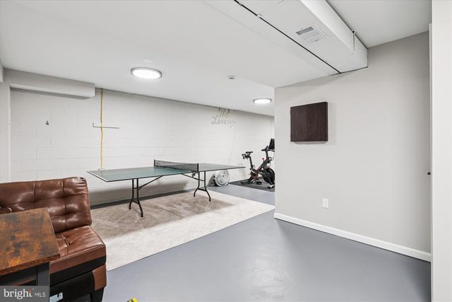 2107 MARLBORO DR, Alexandria, VA 22304