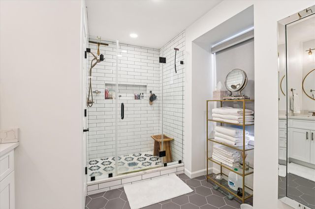 2107 MARLBORO DR, Alexandria, VA 22304