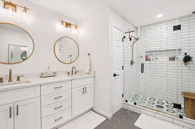 2107 MARLBORO DR, Alexandria, VA 22304