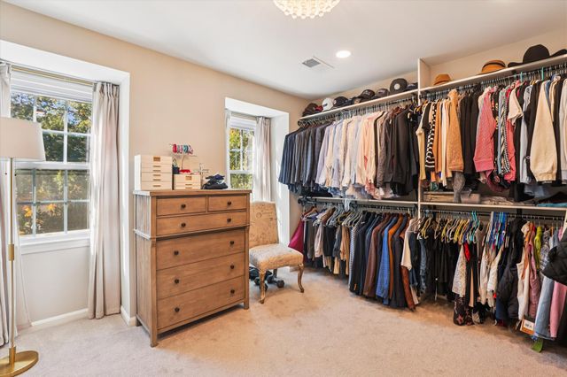 2107 MARLBORO DR, Alexandria, VA 22304