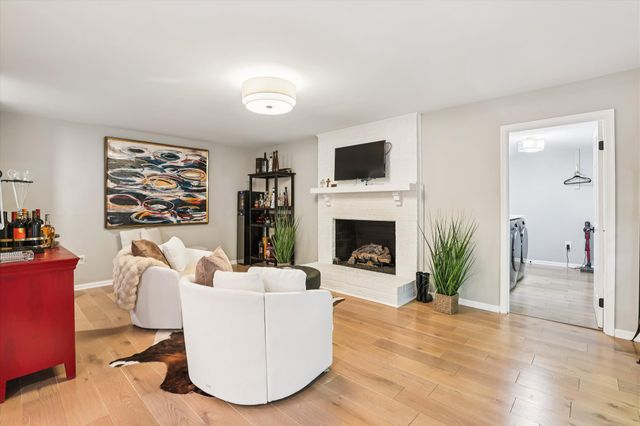 2107 MARLBORO DR, Alexandria, VA 22304