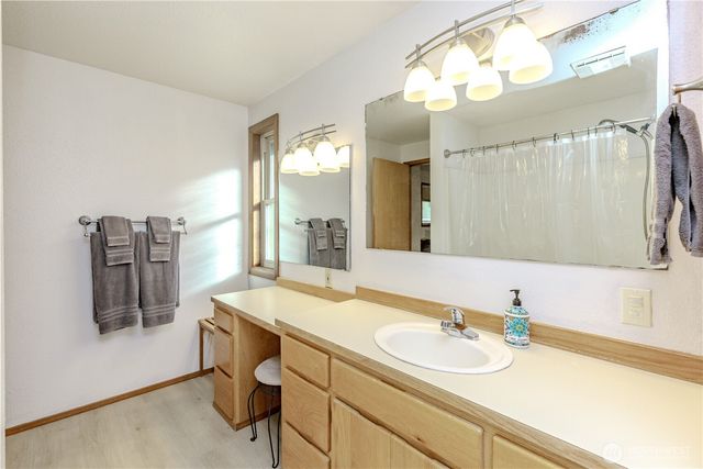 1121 Shelton Avenue SE, Renton, WA 98058