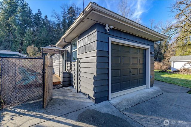 1121 Shelton Avenue SE, Renton, WA 98058