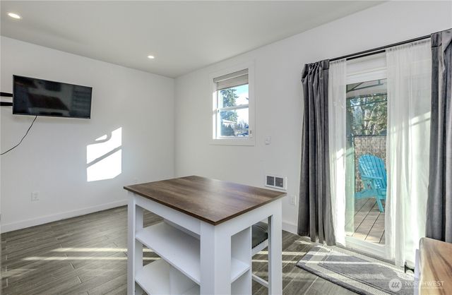 1121 Shelton Avenue SE, Renton, WA 98058