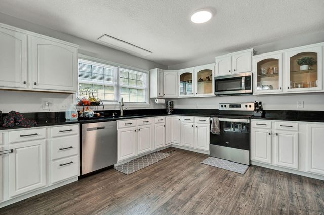 137 County Road 244, Athens, TN 37303