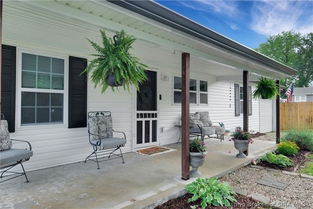 530 Floyd Street, Corydon, IN 47112