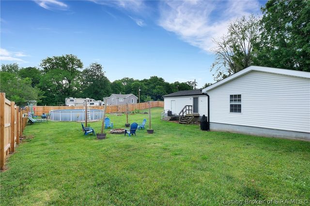 530 Floyd Street, Corydon, IN 47112