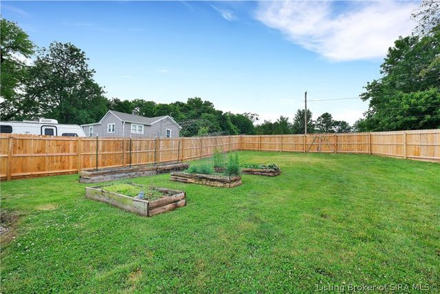 530 Floyd Street, Corydon, IN 47112