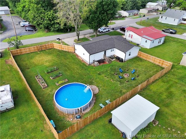 530 Floyd Street, Corydon, IN 47112