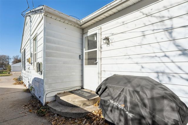 508 E 24th Street S, Newton, IA 50208