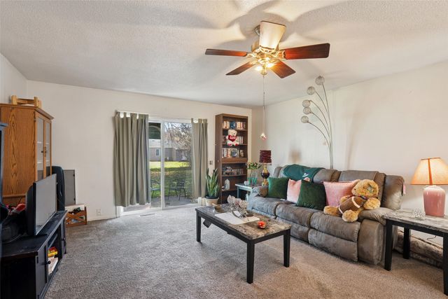 508 E 24th Street S, Newton, IA 50208