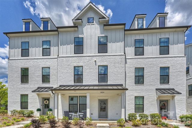 3024 Red Cardinal Lane, Charlotte, NC 28211