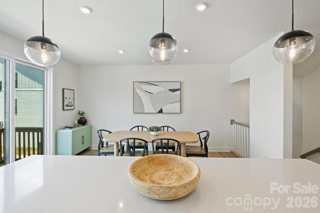 3024 Red Cardinal Lane, Charlotte, NC 28211