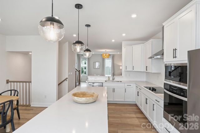 3024 Red Cardinal Lane, Charlotte, NC 28211