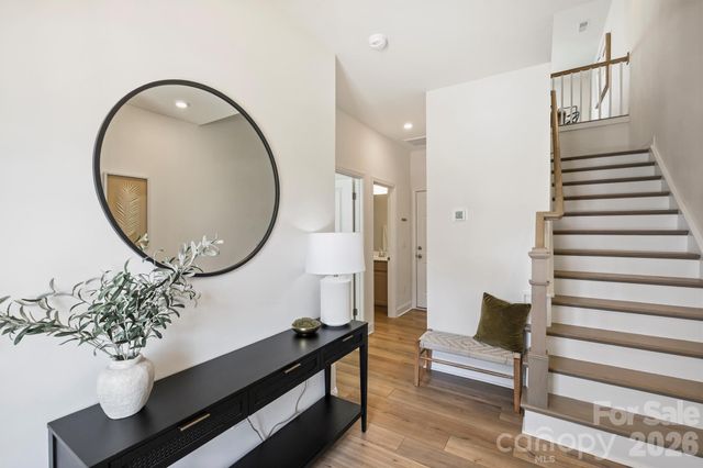 3024 Red Cardinal Lane, Charlotte, NC 28211