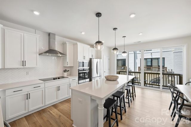 3024 Red Cardinal Lane, Charlotte, NC 28211