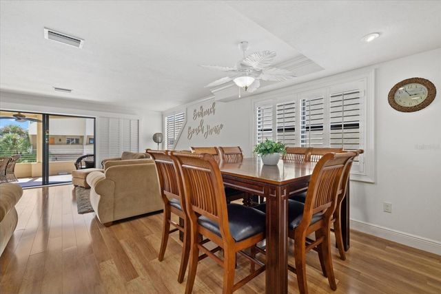 548 BEACH ROAD A, Sarasota, FL 34242