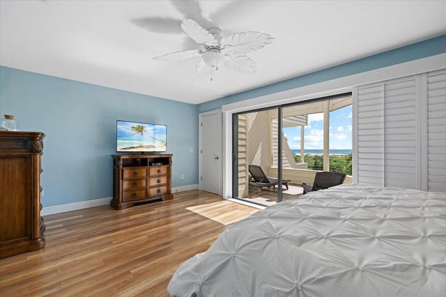 548 BEACH ROAD A, Sarasota, FL 34242