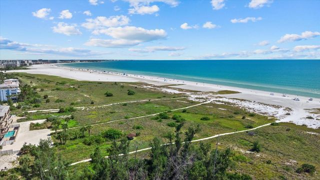 548 BEACH ROAD A, Sarasota, FL 34242