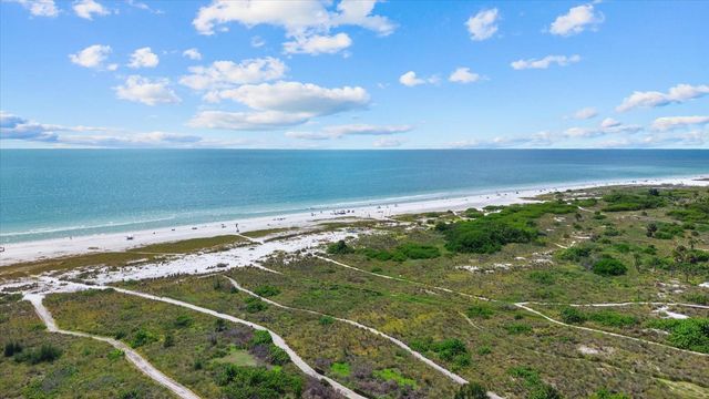 548 BEACH ROAD A, Sarasota, FL 34242