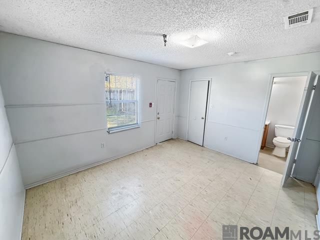 3251 King Bradford Dr, Baton Rouge, LA 70816