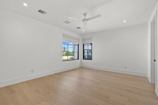 9709 Kerrisdale Lane, Dallas, TX 75230