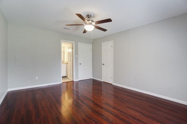 1833 Country Village Boulevard, Humble, TX 77338