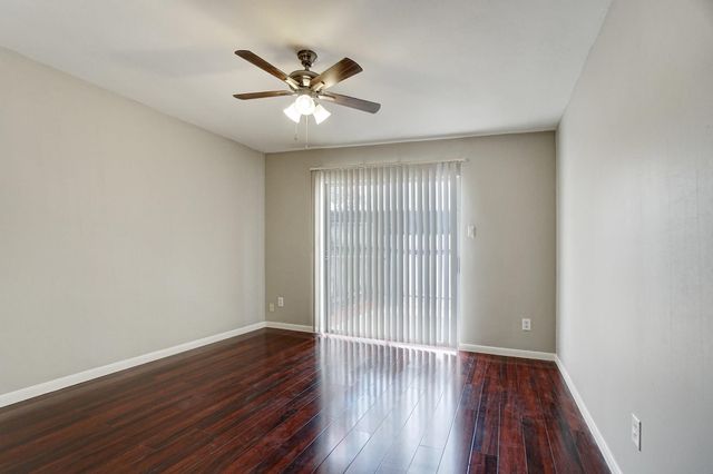 1833 Country Village Boulevard, Humble, TX 77338