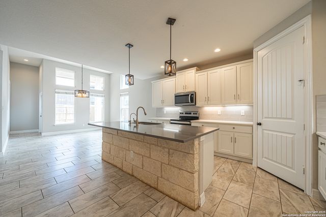 11119 Cape Primrose, San Antonio, TX 78245