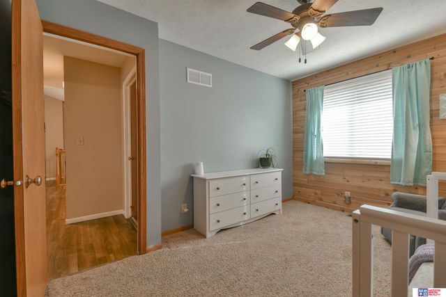 5136 W Sparrow Lane, Lincoln, NE 68528