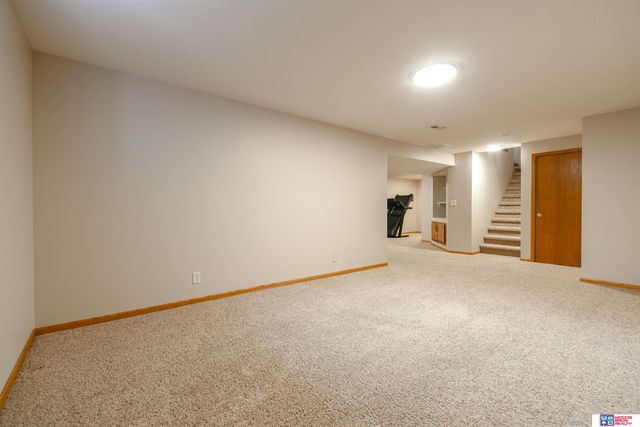 5136 W Sparrow Lane, Lincoln, NE 68528