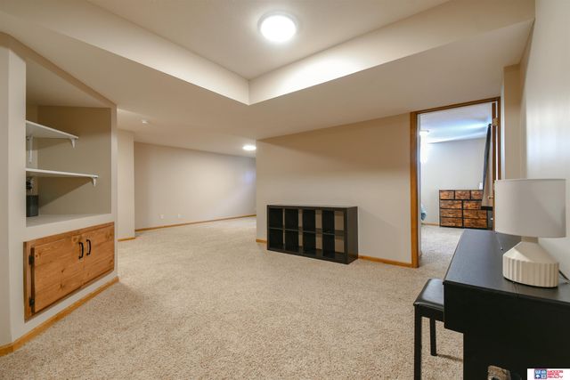 5136 W Sparrow Lane, Lincoln, NE 68528