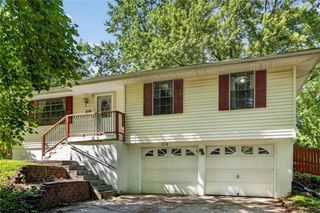 216 SW 21st Street, Oak Grove, MO 64075