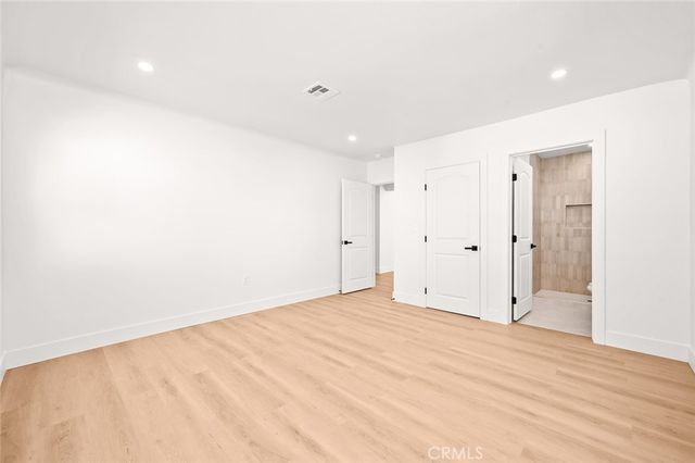 7700 Brighton, Los Angeles, CA 90047