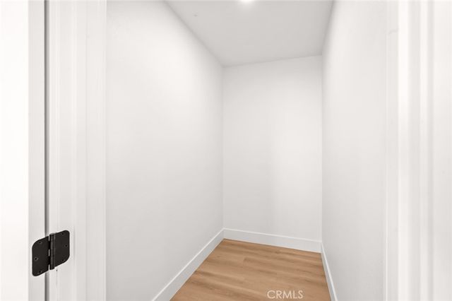 7700 Brighton, Los Angeles, CA 90047