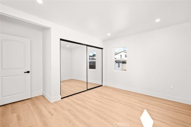 7700 Brighton, Los Angeles, CA 90047