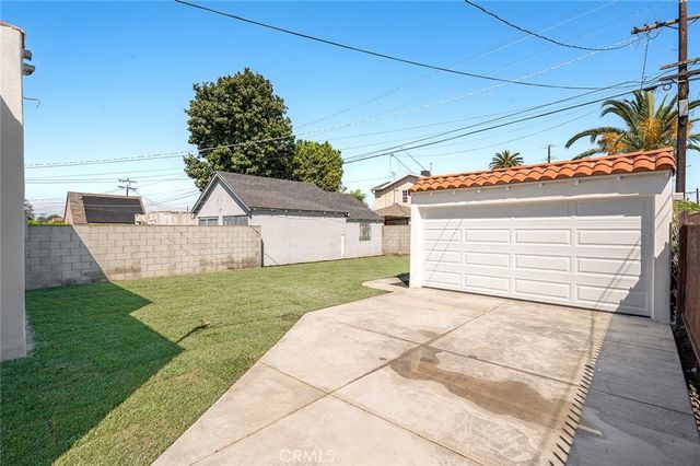 7700 Brighton, Los Angeles, CA 90047