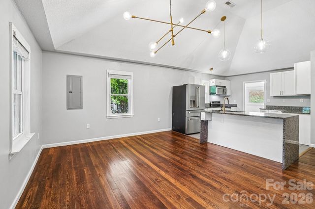 3 View Street, Asheville, NC 28803