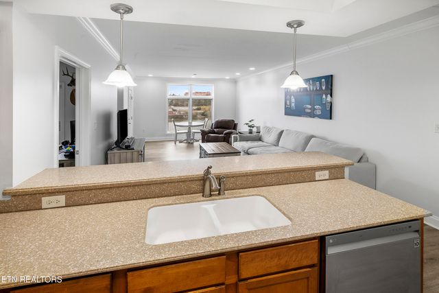 3001 River Towne Way 402, Knoxville, TN 37920