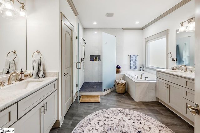 324 Carters Creek Court, Simpsonville, SC 29681