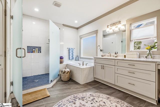 324 Carters Creek Court, Simpsonville, SC 29681