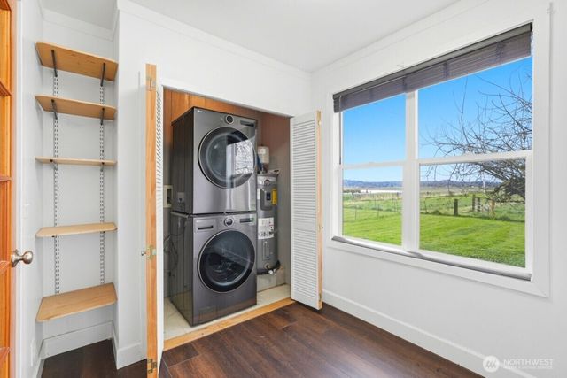 19500 Dahlstedt Road, Burlington, WA 98233