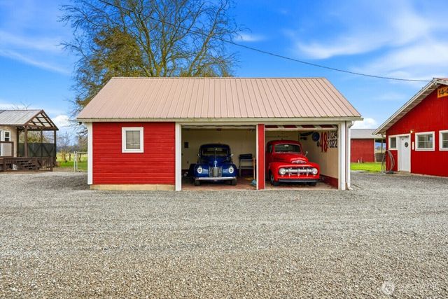 19500 Dahlstedt Road, Burlington, WA 98233