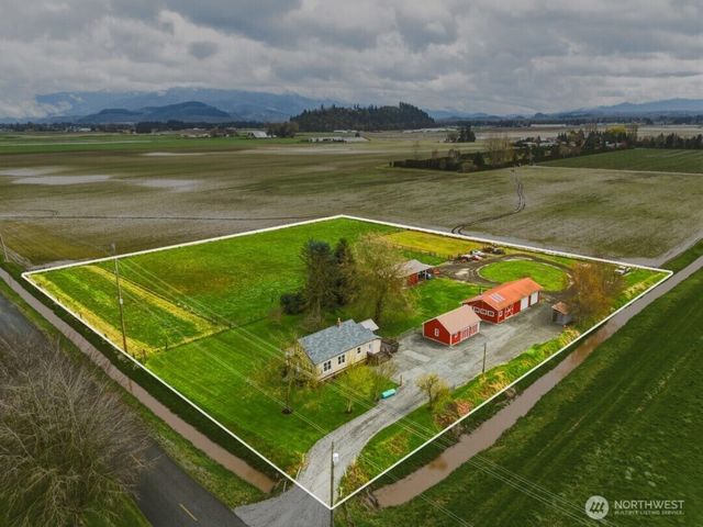 19500 Dahlstedt Road, Burlington, WA 98233